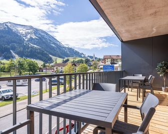 Alpenzauber Apartments by Monteviva - Berwang - Balkon