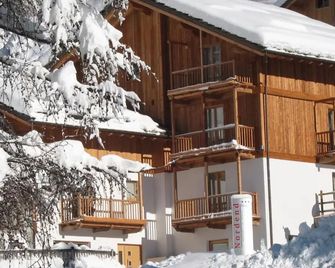 Hotel Nordend - Gressoney-La-Trinité - Building