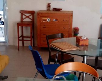 Mypintu - George Town - Essbereich