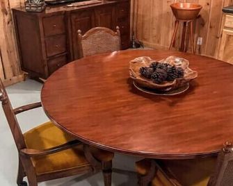 Barndominium - Walk to Waterfalls - Pet Friendly - Blue Ridge Mountains - Saluda - Eetruimte