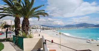 Azur - Niza - Playa