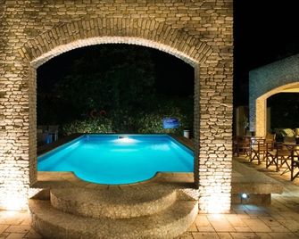 Villa Edem Dimitriadis - Thasos Town - Piscină