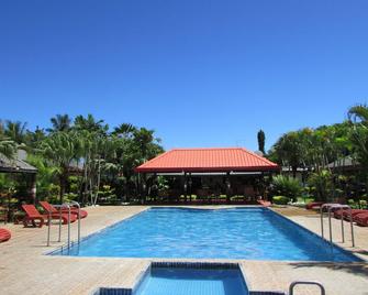 Wailoaloa Beach Resort - Nadi