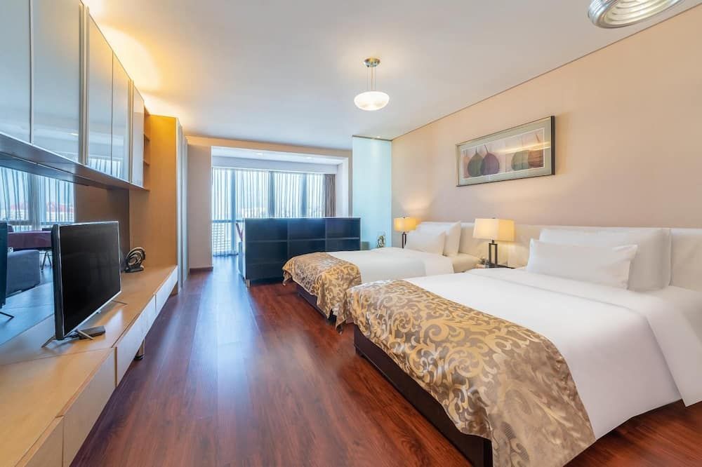 Qingdao Housing International Hotel thumbnail 3