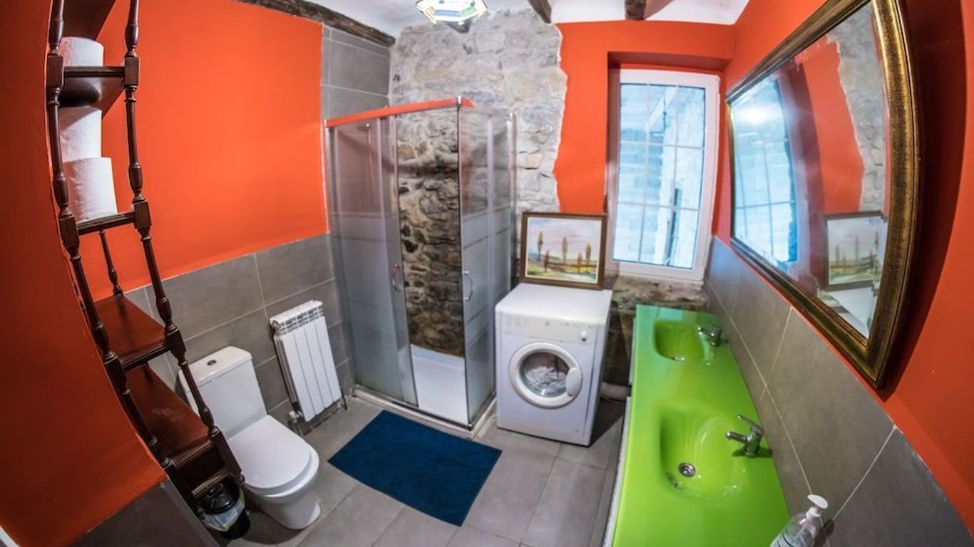 Surf Camp San Sebastian Partyhostel