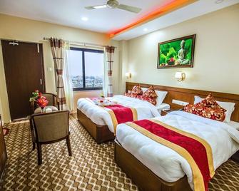 Hotel Avenue - Butwāl - Bedroom