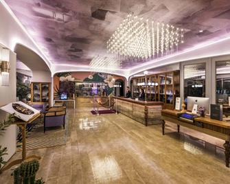 Mercure Fuzhou Downtown - Fuzhou - Lobby
