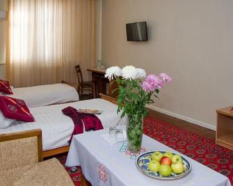 Jipek Joli Inn - Nukus - Habitación