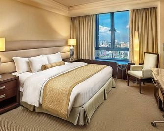 Crimson Hotel Filinvest City, Manila - Muntinlupa - Bedroom
