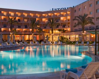 Novotel Cairo 6th of October - Kairo - Pool