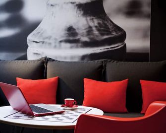 ibis Paris Issy-les-Moulineaux Val de Seine - Issy-les-Moulineaux