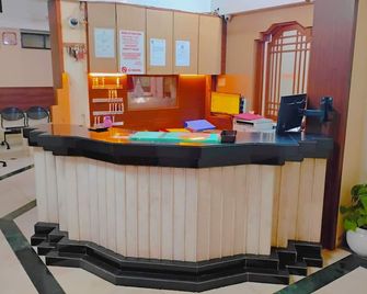 Saigal Guest House - מומבאי - דלפק קבלה