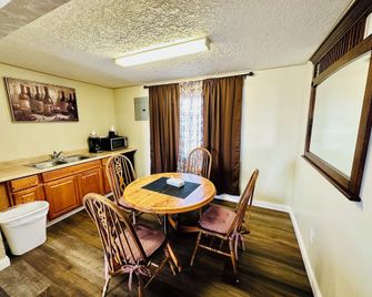 Sage N Sand Motel - Moses Lake