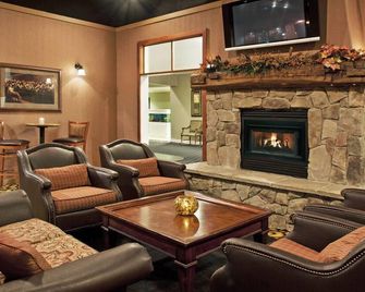 Days Inn by Wyndham Warren - Warren - Lobby