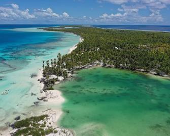 Aotera Guest House - Avatoru - Playa