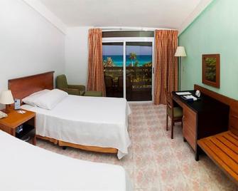 Occidental Arenas Blancas - Varadero - Phòng ngủ