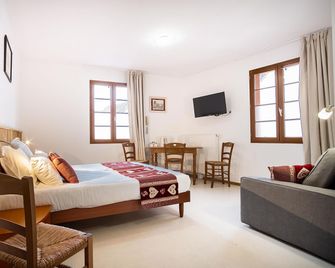 Brit Hotel Le Relais D'issenheim - Issenheim - Schlafzimmer