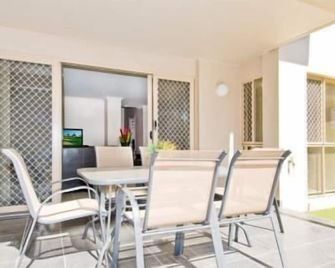 Bay Hideaway Resort - הרוויי ביי - חדר אוכל