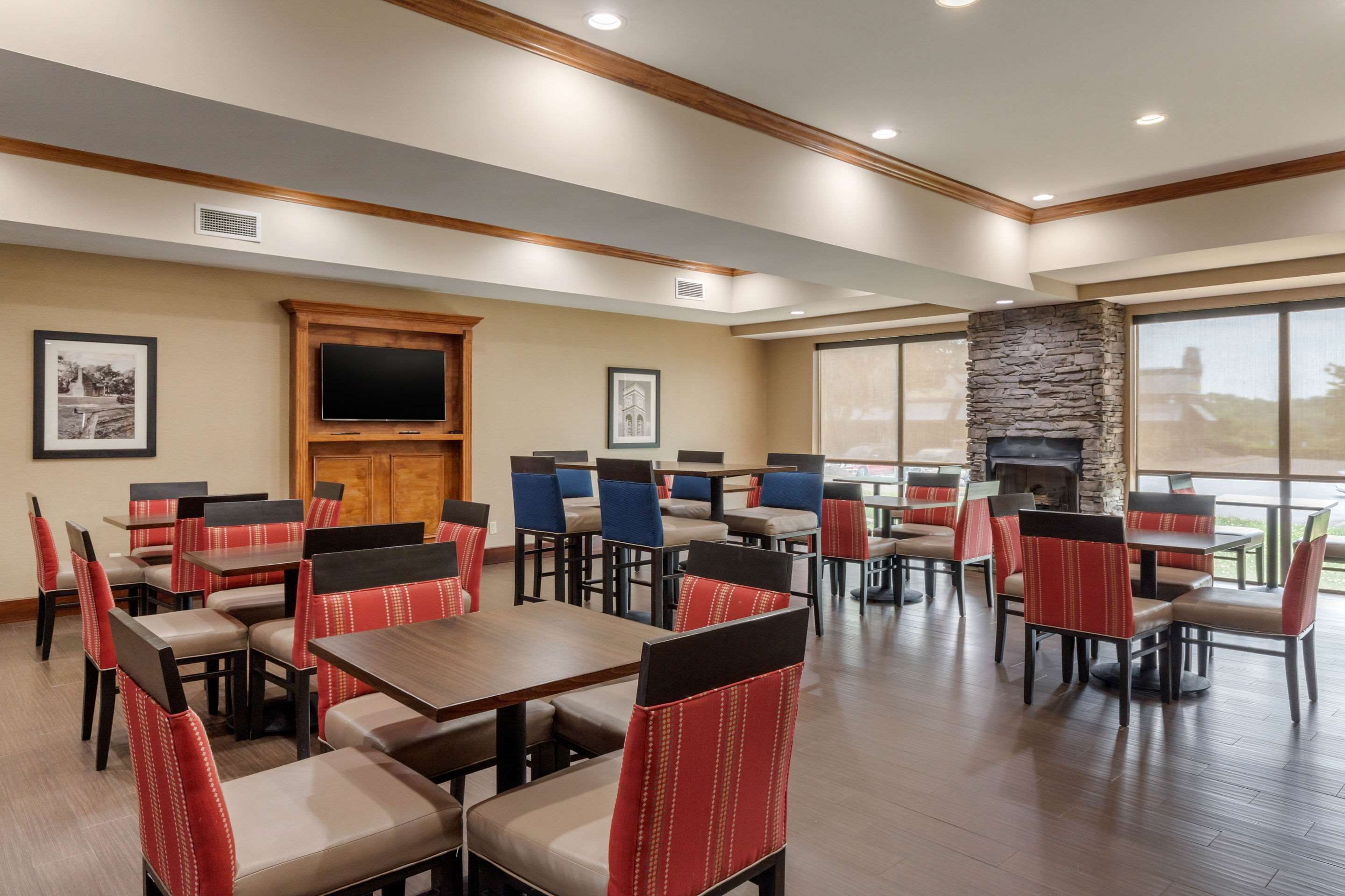 Comfort Suites 83 1 1 4 Johnson City Hotel Deals Reviews