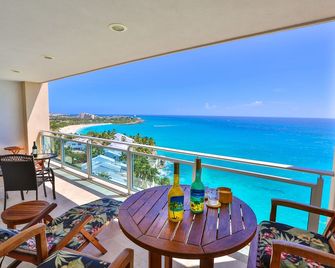 The Cliff - Lowlands - Balcon