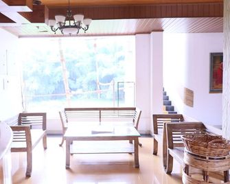 Jungle Park Resorts - Thekkady - Sala de estar