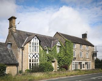 Merrymouth Inn - Chipping Norton - Building