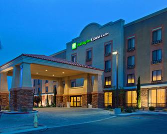 Holiday Inn Express Hotel & Suites Twentynine Palms - Twentynine Palms - Building