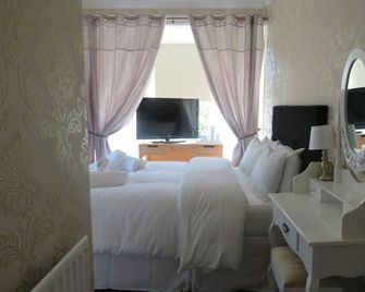 The Queens Arms Hotel - Hexham - Schlafzimmer