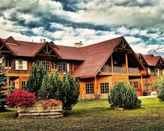 Glacier House Hotel & Resort - Revelstoke - Building