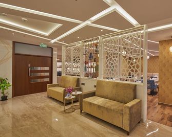 Regenta Inn Grand-Orr, Mahadevapura - Bengaluru - Lobby