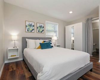 Bungalow Near Downtown Orlando, Winter Park, Major Hospitals, and Disney! - Orlando - Habitación