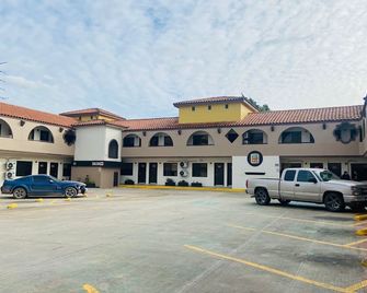 Hotel San Juan Inn - Tijuana - Building