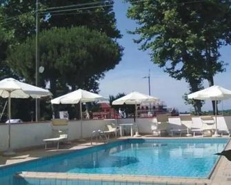 Hotel Magnolia - Comacchio - Pool