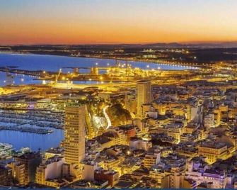 B&B Hotel Alicante - Alicante - Vista esterna