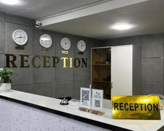 Sharq hotel - Urgench - Front desk