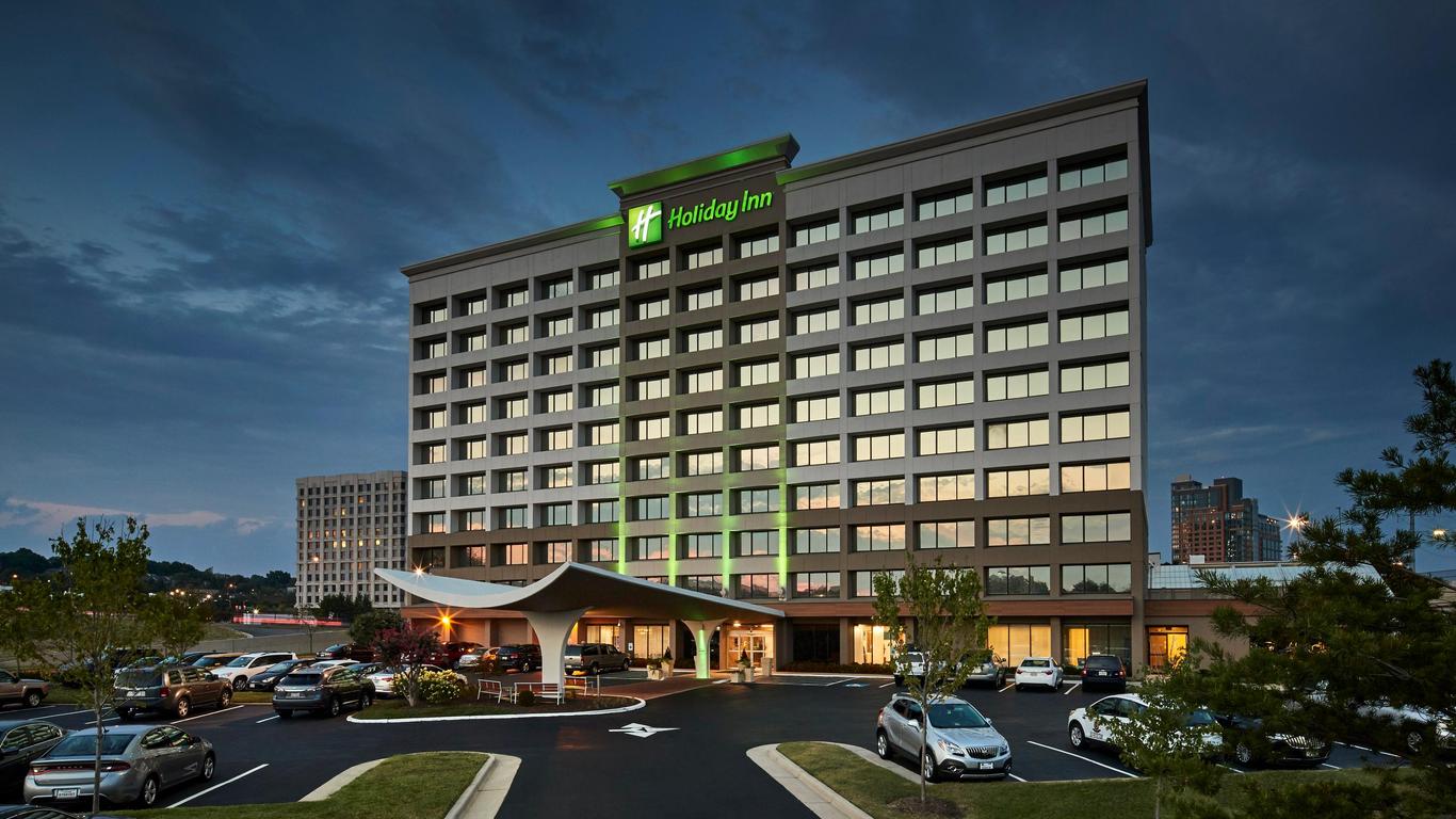 Holiday Inn Alexandria - Carlyle By IHG
