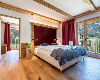 Chalet 'Moutain Villa Anita' with Private Terrace and Wi-Fi - Braies - Bedroom