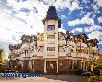 Hotel&Spa Stary Dziwnów - Dziwnówek - Gebäude