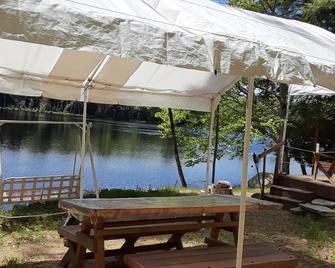 Tentrr Riverfront Ritz - Lake Luzerne - Patio