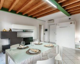 Appartamento Centro Storico - Como - Sala de jantar
