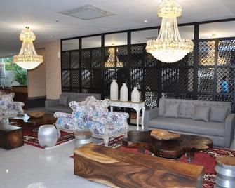 Grand Sarila Hotel Yogyakarta - Depok - Lobby