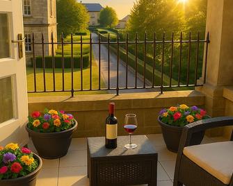 St Andrews Apartments - Maidstone - Balcony