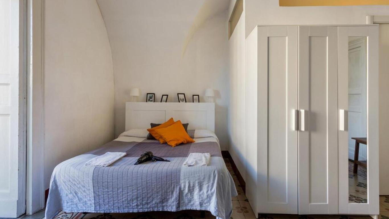 Da Gianni e Lucia Rooms with bathroom in the city center