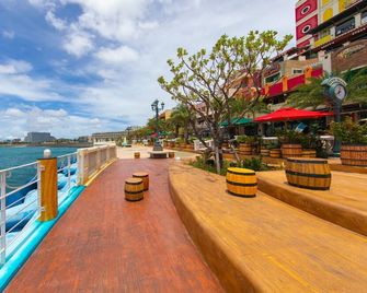 Aquaresort In Chatan - Chatan