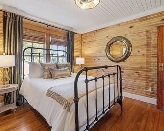 Welcome to The Schoolhouse – A charming cottage in historic Monticello, Florida. - Monticello