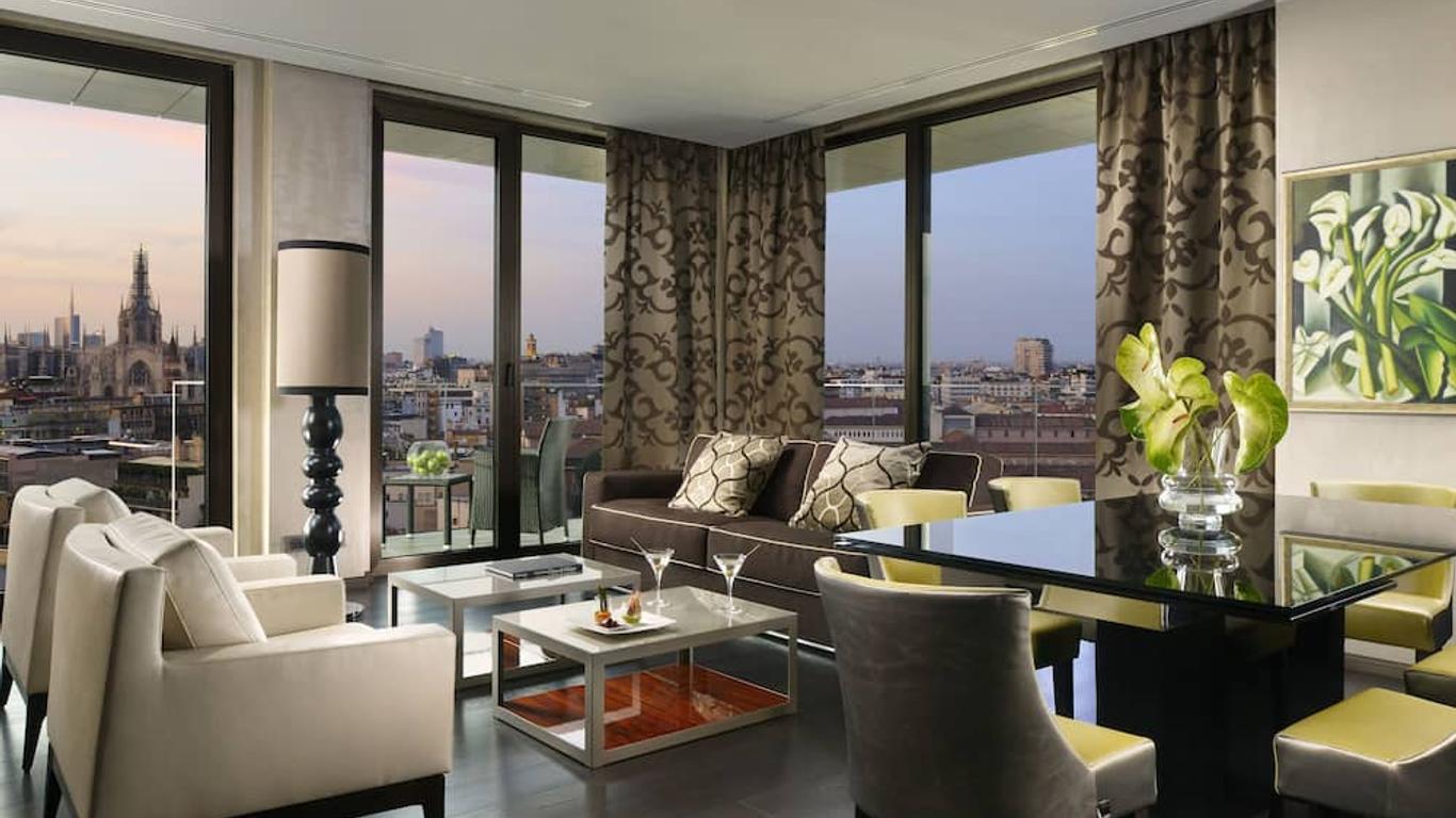 أبتاون بالاس