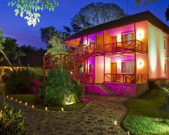 Chicanná Ecovillage Resort - Xpujil - Edificio