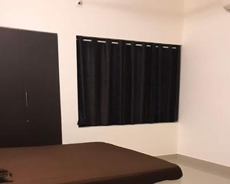 Spacious 2 bedroom - heart of city - peaceful - ティルヴァナンタプラム - 寝室