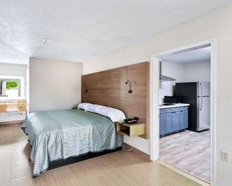 Siesta Inn Mcallen - McAllen - Bedroom