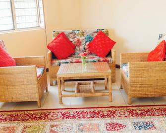 Asili Beach House - Dar es Salaam - Sala de estar